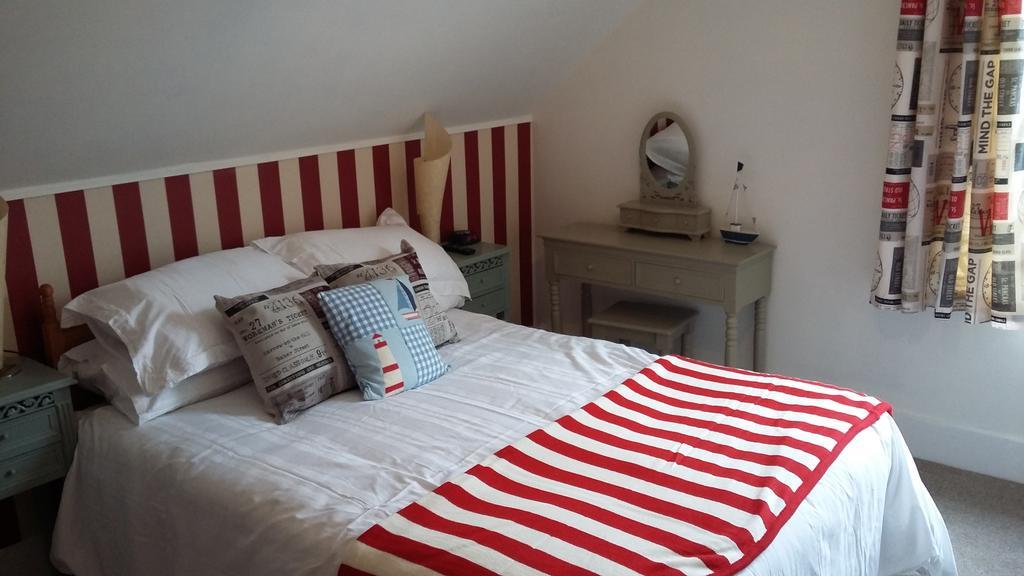 Cambridge House Guest House Eastbourne Quarto foto