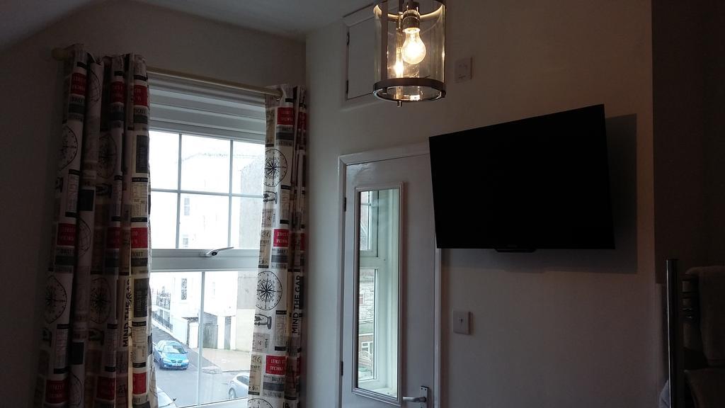 Cambridge House Guest House Eastbourne Quarto foto
