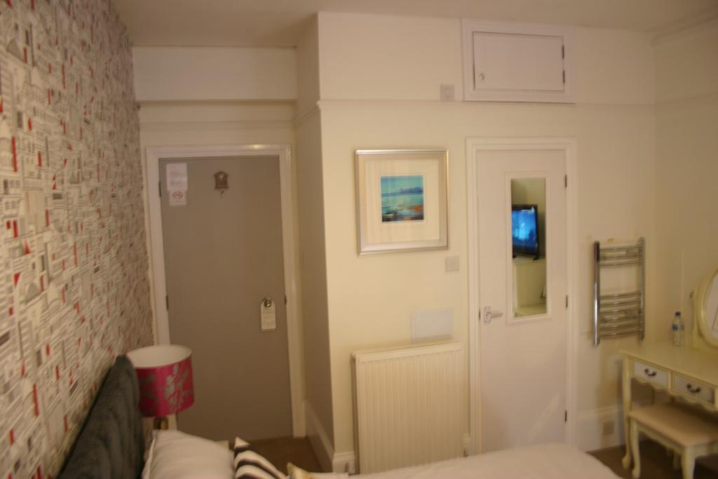 Cambridge House Guest House Eastbourne Quarto foto