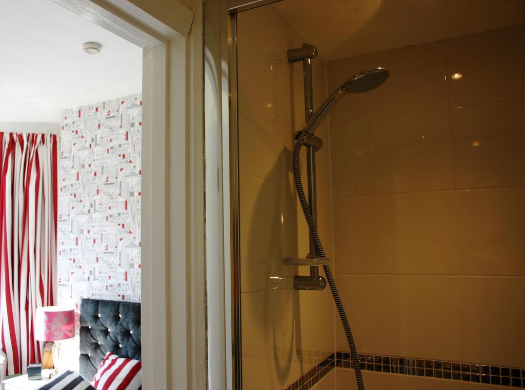 Cambridge House Guest House Eastbourne Quarto foto